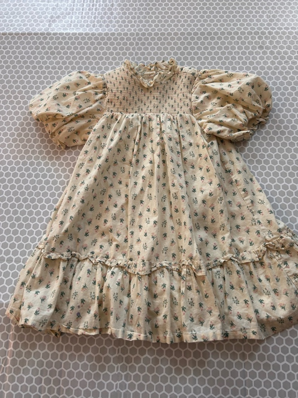 Janie and Jack Cream Floral Smocked Puff Sleeve Dress w Petticoat.  Size 5